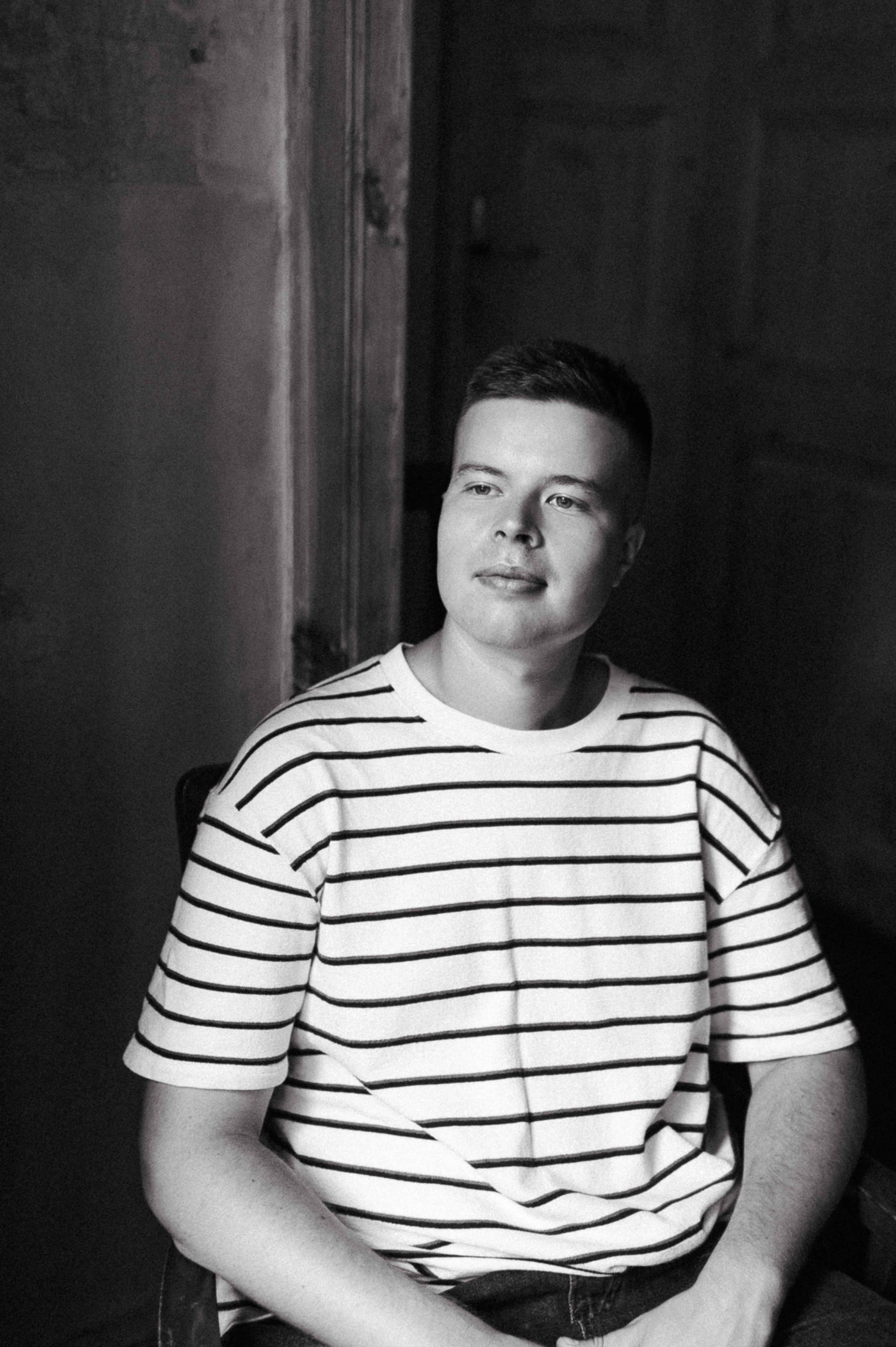 Співзасновник, видавець