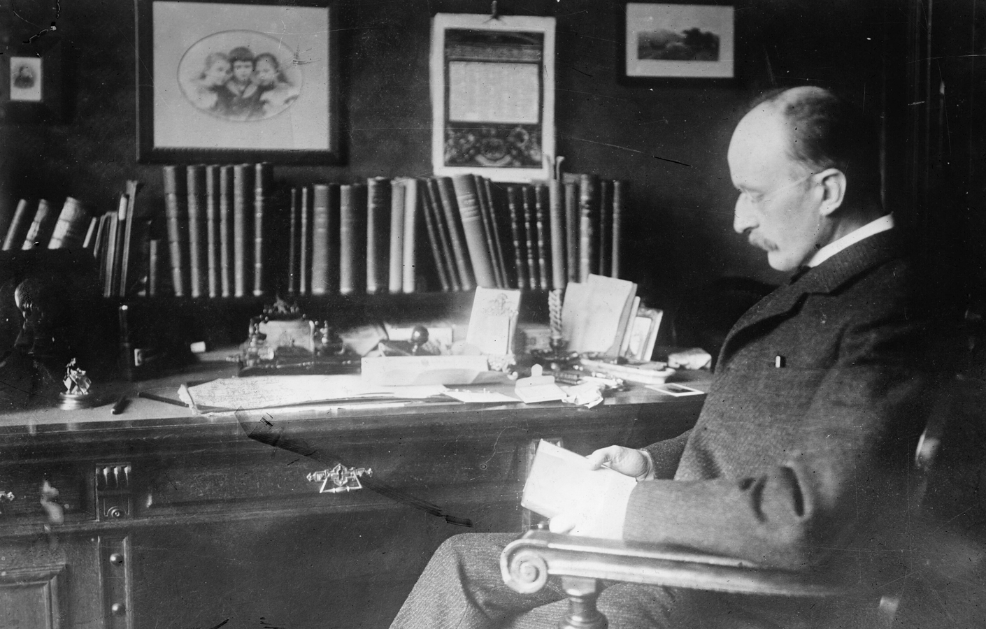 «Нечесний» Нобель? Чому відкликали статті Макса Планка